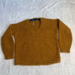 Free People All Mine Alpaca blend Mustard Brown Vneck Sweater oversized L